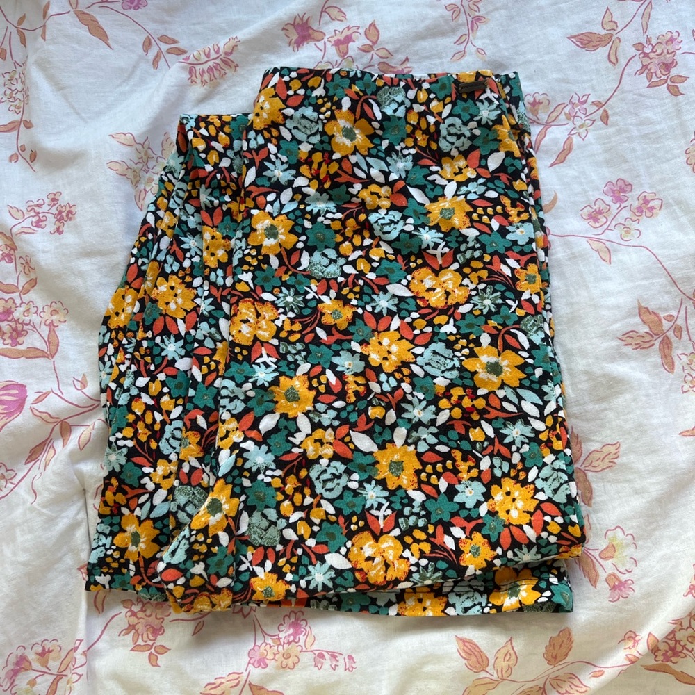 O’Neill Dallen Floral Cropped Flare Pants